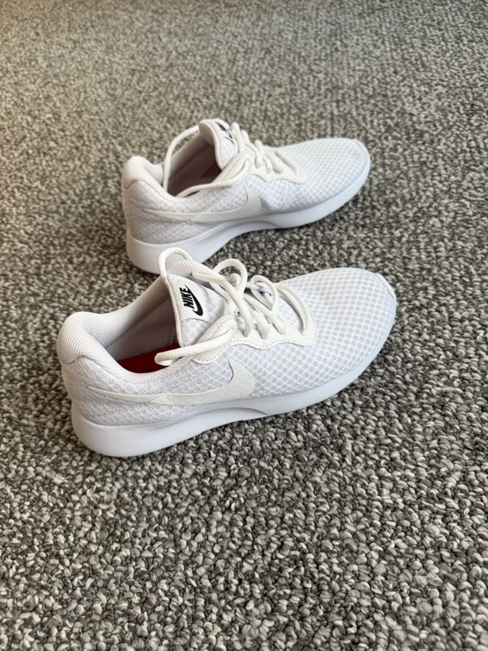 Nike White Women's Athletic Running Shoes - Picture 2 of 4